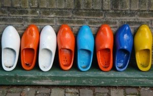 un giorno io k. minogue me la trombo sulle scale