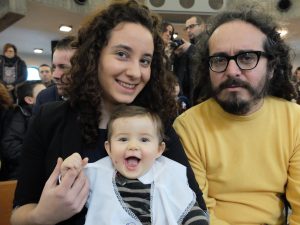 la pernacchia si appiccica addosso