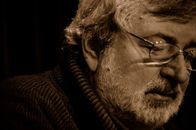 ascolti ancora guccini??!