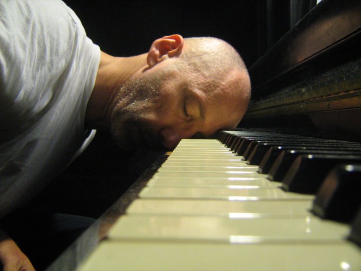 e' nota la fine del pianista